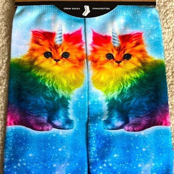 Brand New Hallmark Toe of A Kind Colorful Rainbow Unicorn Kitten Crew Socks - Picture 3 of 9